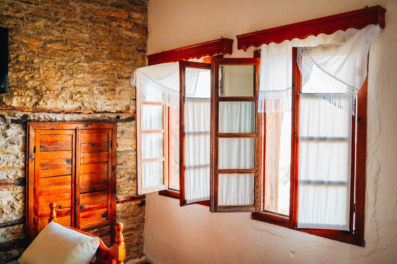 Guest House Salaria Gjirokastër Exterior foto