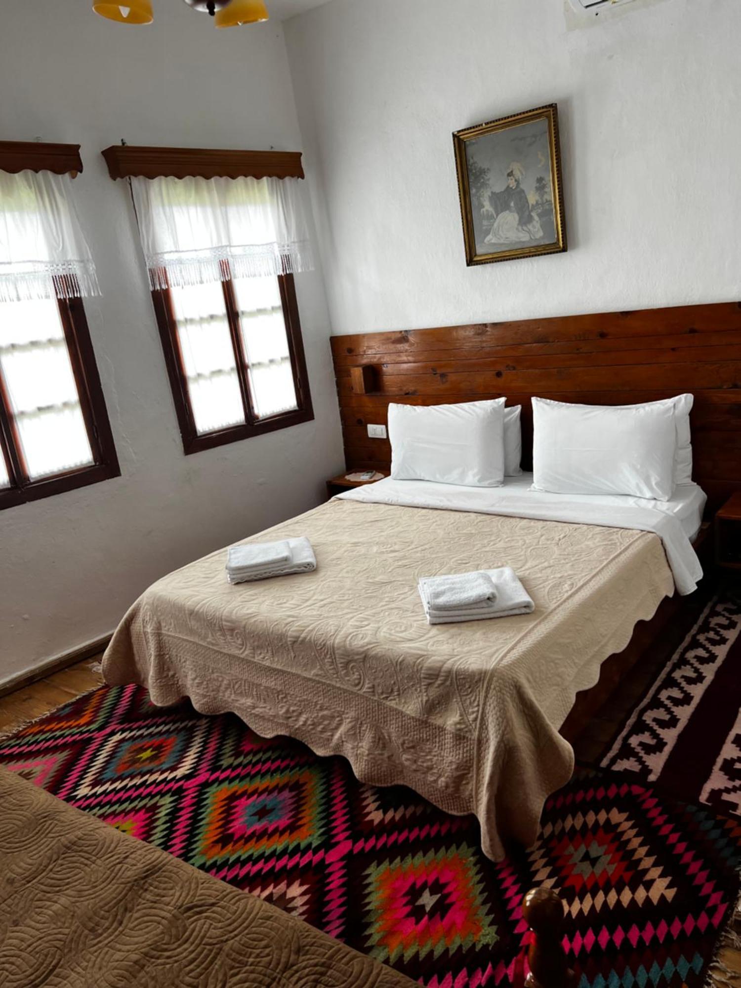Guest House Salaria Gjirokastër Exterior foto