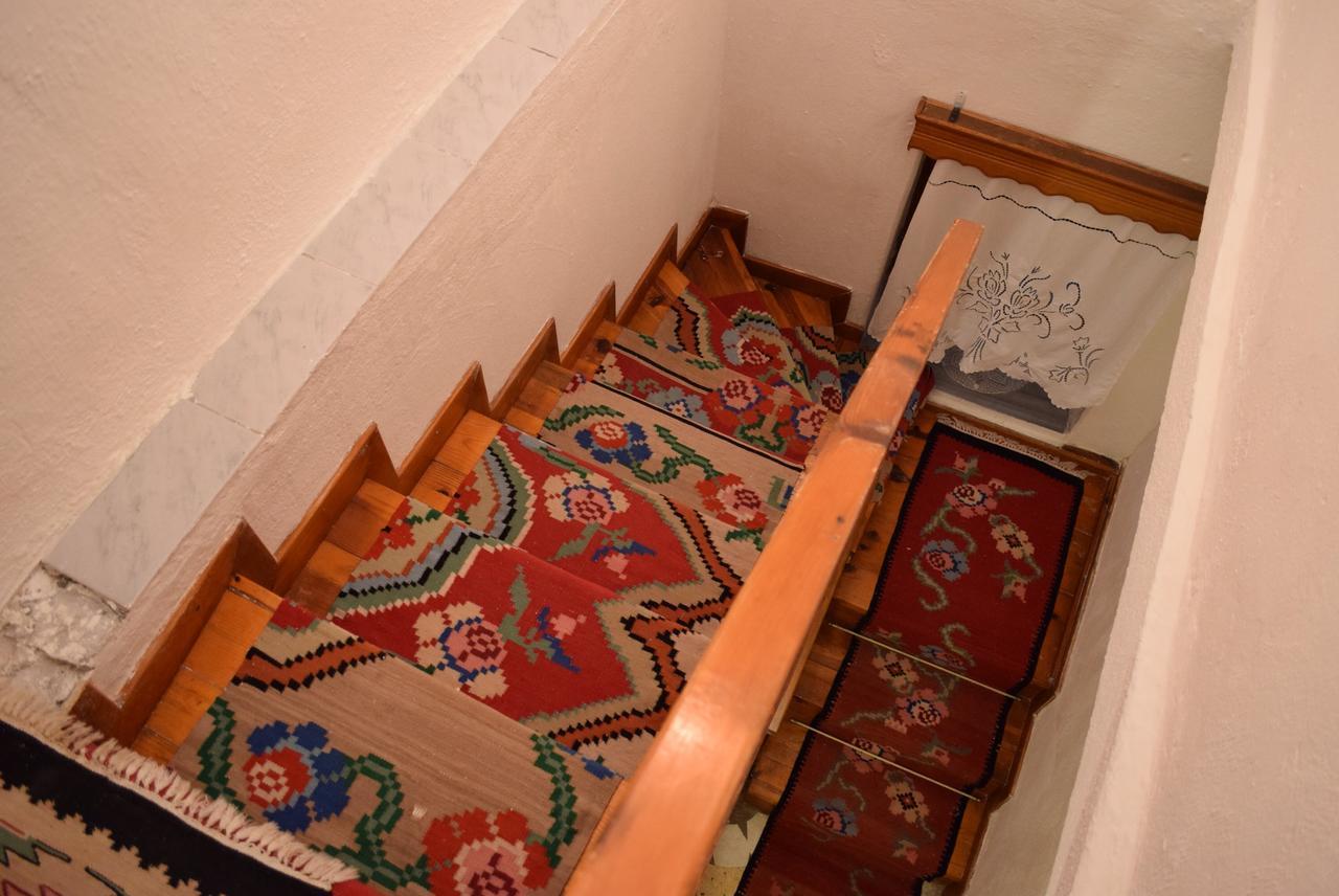 Guest House Salaria Gjirokastër Exterior foto